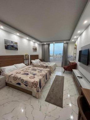Cosy Studio with Seaview and Beach Access in Fanadir Bay Resort